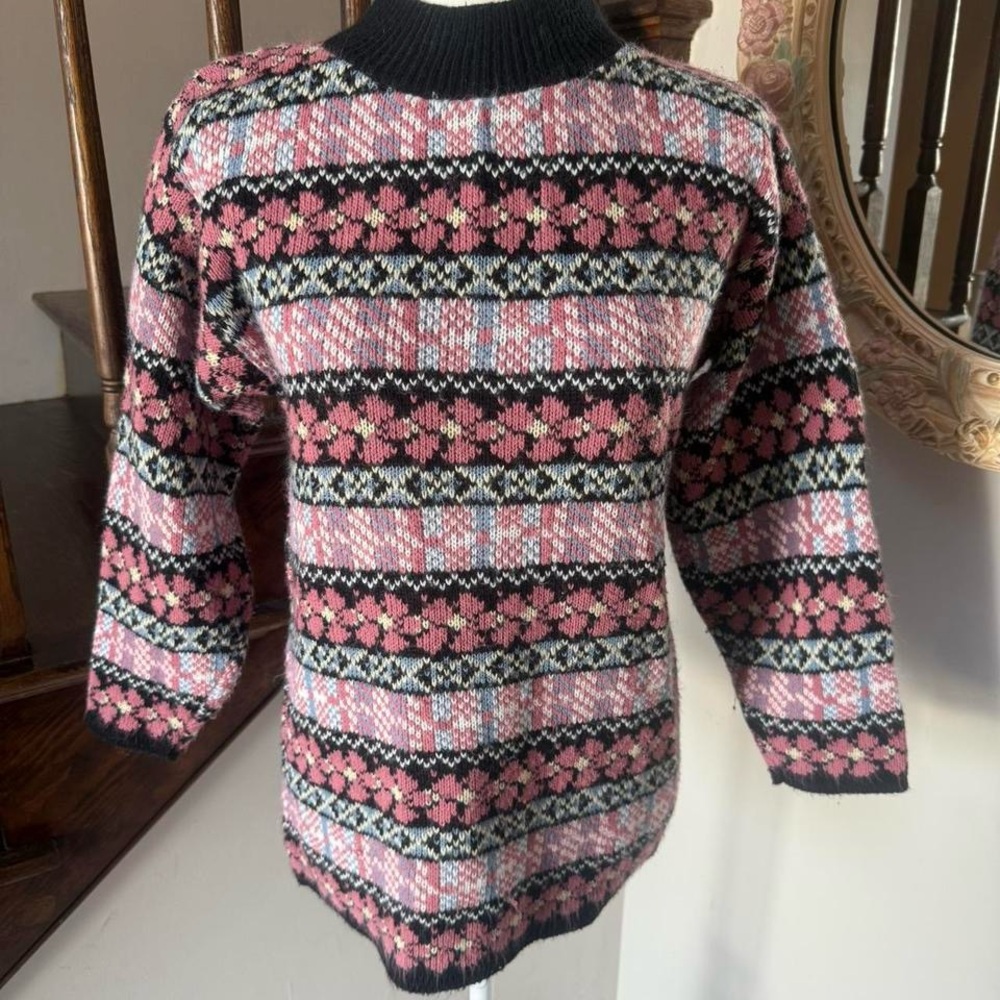 Vintage 90s or 80s Fair Isle Knit Sweater